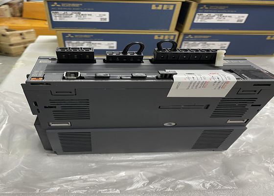 De Industriële Servoaandrijving Mitsubishi Electric 3PH 170V van M.-j4-200B 2kW