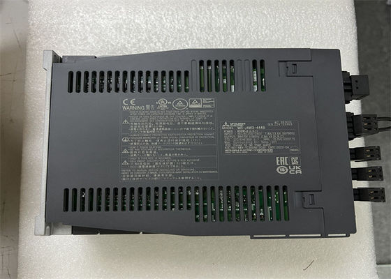 De Servoversterker Elektrische 0.4kw van Mitsubishi M.-j4w3-444B AC