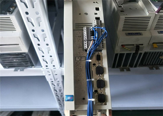 1.5kw 9300 Veranderlijke Frequentieomschakelaar voor 3 Fasemotor Lenze EVS9323-ETV004