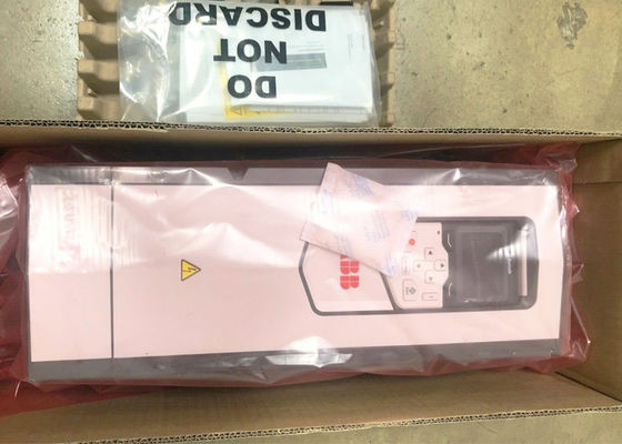 Acs880-01-027a-5 de Aandrijving van de frequentieomschakelaar 3AUA0000143747 27A 20HP AC