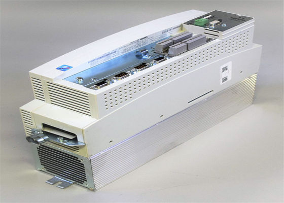 Lenze evs9323-EI SERVOcontrolemechanisme 9300 REEKSEN 400/480 VAC 1,5 kW (2 HP)