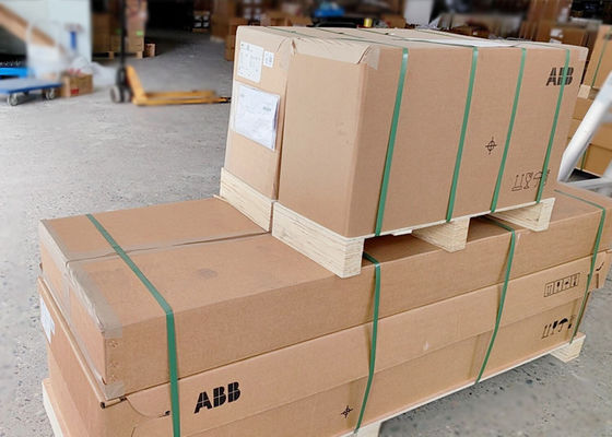 Acs880-01-293a-3 het Lage Voltageac van de frequentieomschakelaar 3AUA0000108034 Aandrijving