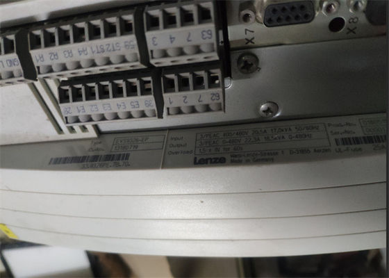 Het SERVOcontrolemechanisme van Lenze evs9326-EP 9300 REEKSEN 400/480 VAC 11 kW (14,75 HP)