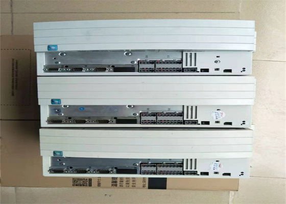 Het SERVOcontrolemechanisme van Lenze evs9326-EP 9300 REEKSEN 400/480 VAC 11 kW (14,75 HP)