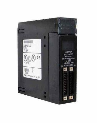 DE OUTPUTmodule 32 PUNT NEGATIEVE LOGICA 5/12/24 VDC VAN GE IC693MDL752