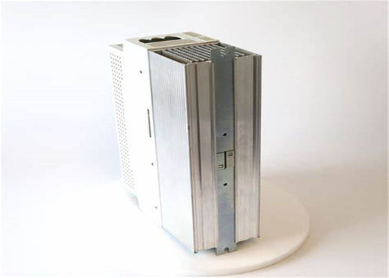 Lenzeevs9328-esv004 SERVOcontrolemechanisme 9300 REEKSEN 400/480 VAC 22-30 kW (29.5-40.2 HP)