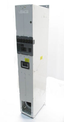 ABB ACS800-704-0910-7 FASE 3 VOERDE 816 AMPÈRE IN INVOERDE 380-690 VAC INVOERDE 48-63 HERZ DE OUTPUT VAN 1000 AMPÈREoutput 513-932 VDC