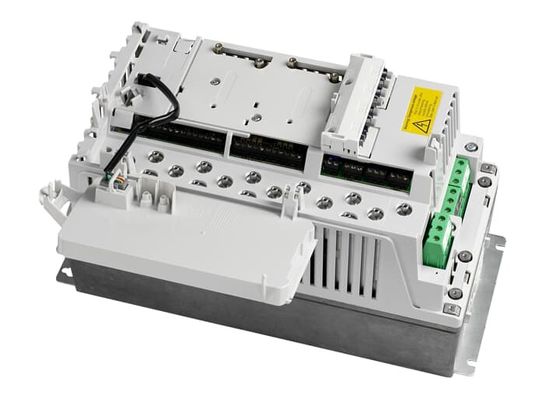 ABB ACS800-01-0006-3+P901 4kW 10,9A het Aantal Fasen is 3 Kadergrootte R2