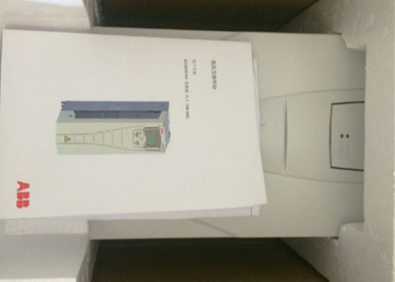 Acs510-01-157a-4 het Lage Voltageac van 3abd00015756-D van de frequentieomschakelaar Aandrijving