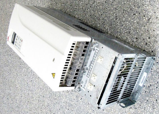Acs800-u31-0020-5 frequentieomschakelaar 68672929 de Enige Aandrijving 31A van ACS800