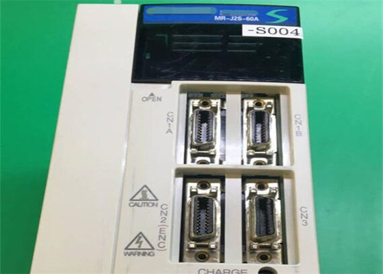 INDUSTRIËLE AC SERVO DE VERSTERKER M.-J2S-60A-S004 3.2A 200-230VAC 600W AANDRIJVING VAN MITSUBISHI
