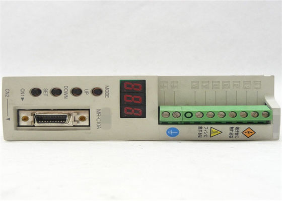 SERVO NIEUWE de VERSTERKER M.-C10A 100W 200-230V 50/60Hz 0.85A Industriële Aandrijving van MITSUBISHI AC