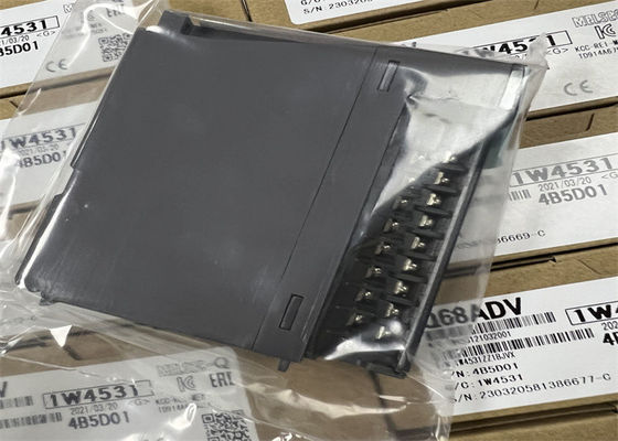 Q68ADV Mitsubishi-PLC Voedingmodule 8 K van het Stappenprogramma de Capaciteits