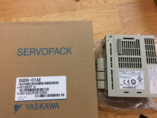 50/60HZ industriële Servo Gloednieuwe Aandrijving YASKAWA sgdh-01AE SERVOPACK