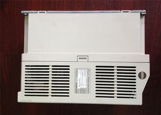 NIEUW SERVOdrive M.-H200B AC 10 AMPÈRE 2KW 200-230VAC 50/60HZ van JAPAN Mitsubishi