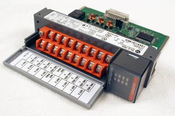 DE OUTPUTmodule GEÏSOLEERD RELAIS SLC 500 8 PUNT 50/60 HERZ VAN AB 1746-OX8