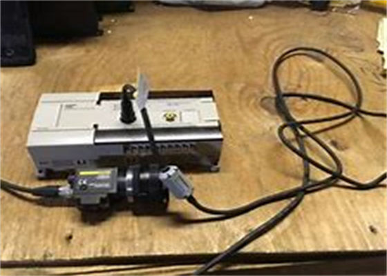 PLC van de de VISIEpnp KLEUR 24VDC 0.6A van het Omronf400-c15e CONTROLEMECHANISME Programmeerbaar Logicacontrolemechanisme
