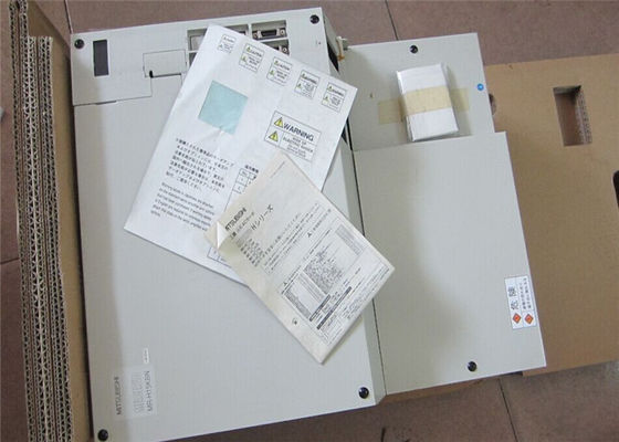 De Reeks SERVOdrive AC van Mitsubishi Melservo M.-h Servo NIEUWE Versterker M.-h15kbn-S300