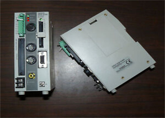 De LEZERS 2D NPN 20.4-26.4VDC PLC van de Omronv530-r160e STREEPJESCODE Programmeerbaar Logicacontrolemechanisme