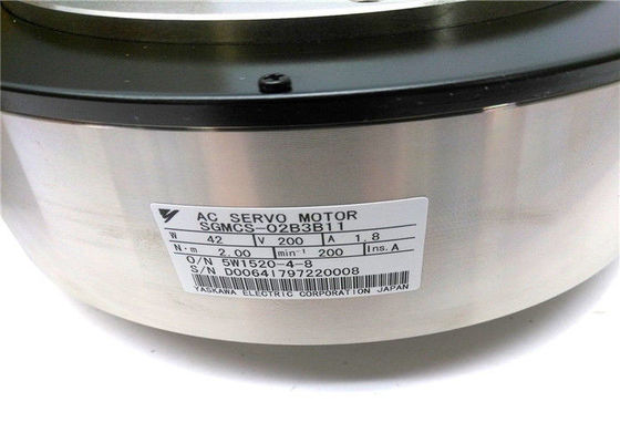 Sgmcs-02B3B11 de Industriële SERVOmotor van Servomotoryaskawa 42W 2000RMP AC