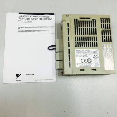 50/60HZ industriële Servoaandrijving YASKAWA sgdm-A3 ADA Servopack 1PH 200-230V 0.82A