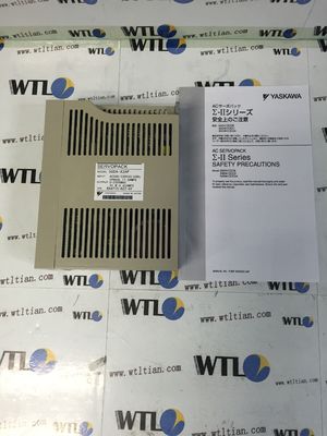 Één Motoraandrijving sgd-A3AP Servopack 1PH 200-230V 50/60HZ 11AMPS van Yaskawa van de Jaargarantie