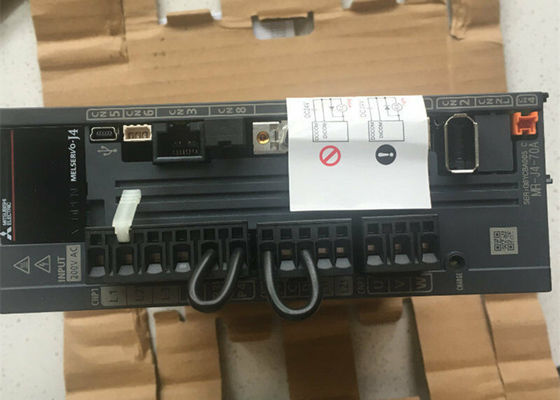 De Aandrijvings M.-j4-70A 1-as melservo-J4 van Mitsubishi 750W AC Servoreeks SERVOversterker