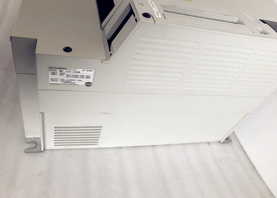 DRIVE M.-j2s-22KB 3 van MITSUBISHI 22KW Industriële AC SERVOfaseversterker NIEUW in voorraad
