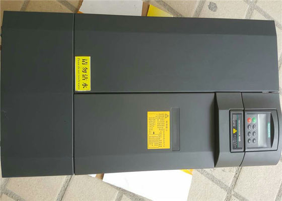 REGELDE de Veranderlijke de Frequentieomschakelaar 3AC 380-480 van 6SE6 430-2UD37-5FB0 Siemens TORSIEmacht 75 kW