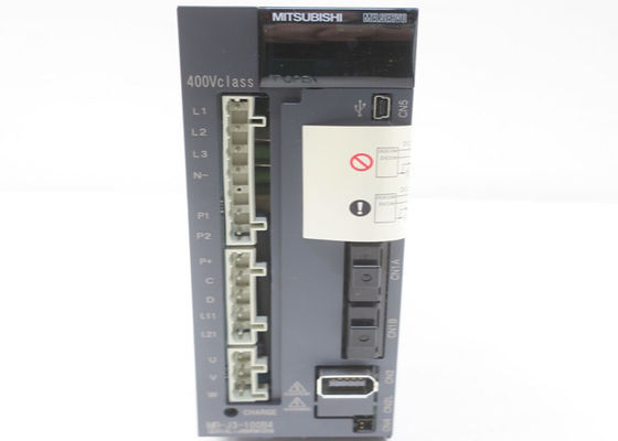 NIEUWE Servo de Versterker M.-j3-100B4 1kw Industriële Aandrijving 0-360hz 2.8a 323v-ac van VOORRAADmitsubishi