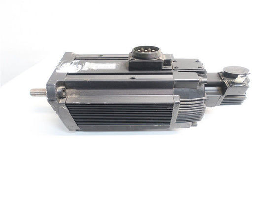 Sgmdh-45a2b-YR12 de Industriële Servomotor 1500rpm 32.4a 200v-ac 4500w 28.4nm van Yaskawa