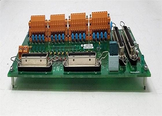 DE ANALOGE OUTPUTmodule 16 DE INGEVOERDE TERMINALS MC-TAOY22 VAN HONEYWELL 51204172-175 VAN DE KANALENcompressie