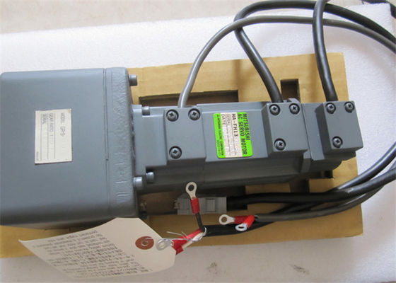 De Industriële Servo NIEUWE Motor 3AC 100V 1.1A van Mitsubishi Melservo Ha-fh13bg-S1 100W
