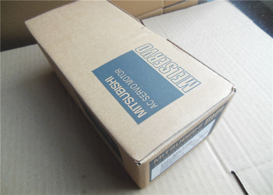 De SERVOmotor hc-mf13bg2-UE van Mitsubishi 100W AC MET TOESTEL NIEUW in voorraad
