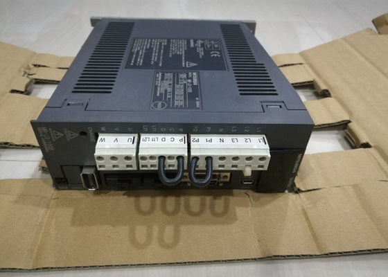 De Versterker M.-j3-100b-RJ006 2.5A 200-230VAC 3 van Mitsubishi 1KW Fase Industriële Servoaandrijving