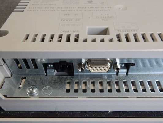 SIEMENS 6AV6642-0Because01-1AX1 128 MB/BR maximum 0,24 A gelijkstroom 512 MB 32 KB geïntegreerde Flits