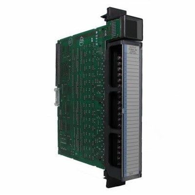 GE IC697MDL753 is een 5/48 Volt gelijkstroom, het 32-punt van de 0,5 Ampèren Negatieve Logica Outputmodule