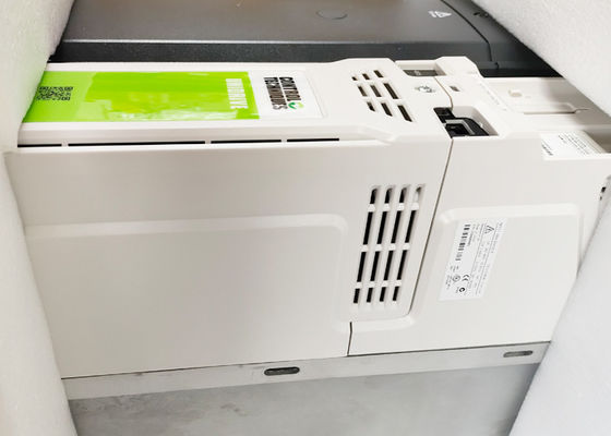 KRACHTIGE AC DE AANDRIJVINGS50/60hz INPUT VAN M701-06400420A UNIDRIVE M700
