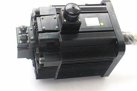 De SERVOmotorac van sgmrs-44a2a-YR21 Yaskawa SIGMA s-AS 38.1A InsF 1500r/min 200VAC 4400W