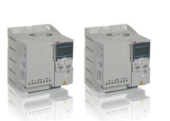 3AUA0000058208 ACS355-03U-17A6-2 Machinerie AC-aandrijving Frequentiekonverter