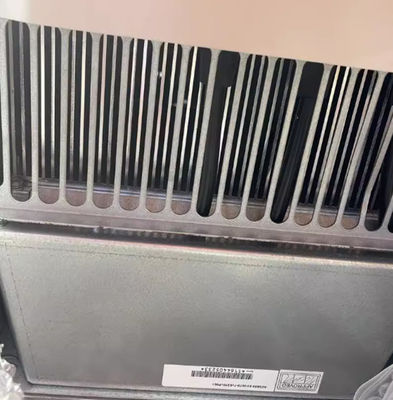 ABB ACS800-04M-0610-7+E208+E210+P901 560kW 560A 205 kg Frequentieomzetter 3-fase