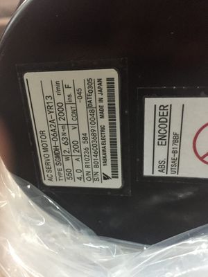 SGM-02B312B Yaskawa Industrial Servo Motor AC Servo Motor 100V 200W 2.7A 3000 RPM