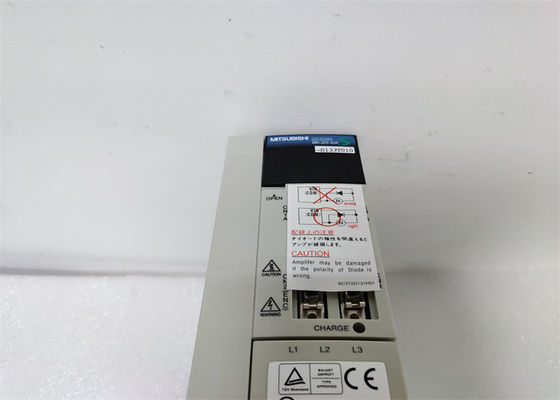 Mitsubishi Electric SERVO Versterker MR-J2S-40A-S133T010 Industrieel 400W wisselstroom aandrijving 0-360HZ