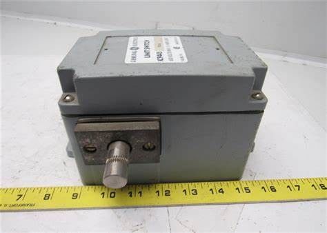 GE IC9445A200AB 120/240 VAC of 125 VDC een +5VDC-uitgang 24 VDC-invoermodules