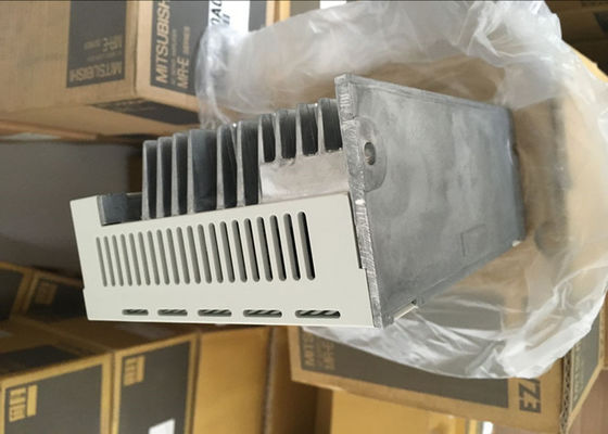 2kW Mitsubishi Servo versterker MR-J2S-200CL programmeerbare 3-fase industriële aandrijvingen 200V
