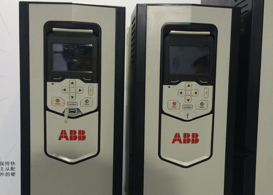 ABB 90kW ACS880 Frequentiekonverter ACS880-01-169A-3 AC Control Drive 3AUA0000108027 Nieuw