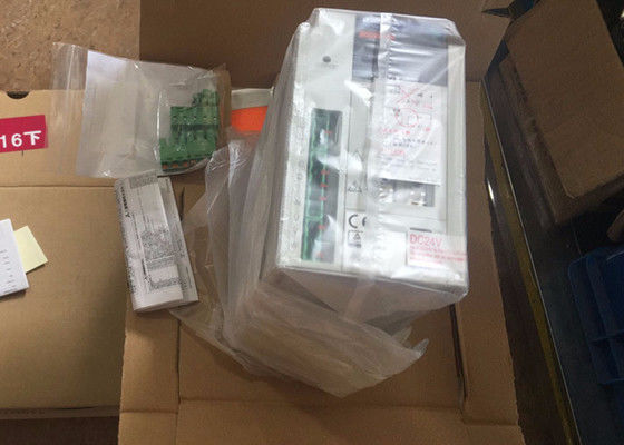 Mitsubishi MR-J2 Series 2kW Servo Versterkers MR-J2S-200B4 Industrial Motor Drive Nieuw