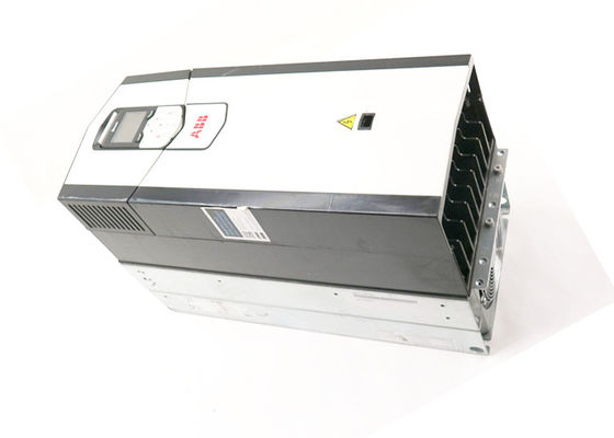 ACS880-01-084A-7 3AUA0000115105 75kW 84A Frequentieomvormer Nieuw