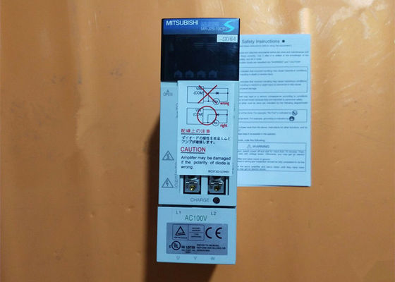 Nieuwe MITSUBISHI Industrial AC Servo Motor Driver MR-J2S-10CP1 100W 200V Versterker Nieuw