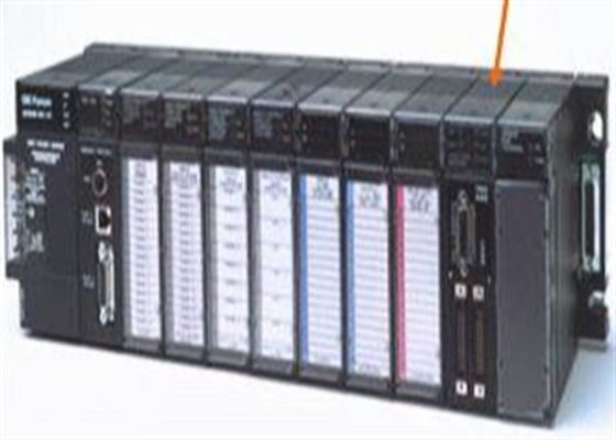 GE FANUC IC693CHS393 SERIE 90-30 PROGRAMMABLE LOGIC CONTROLLER (PLC)